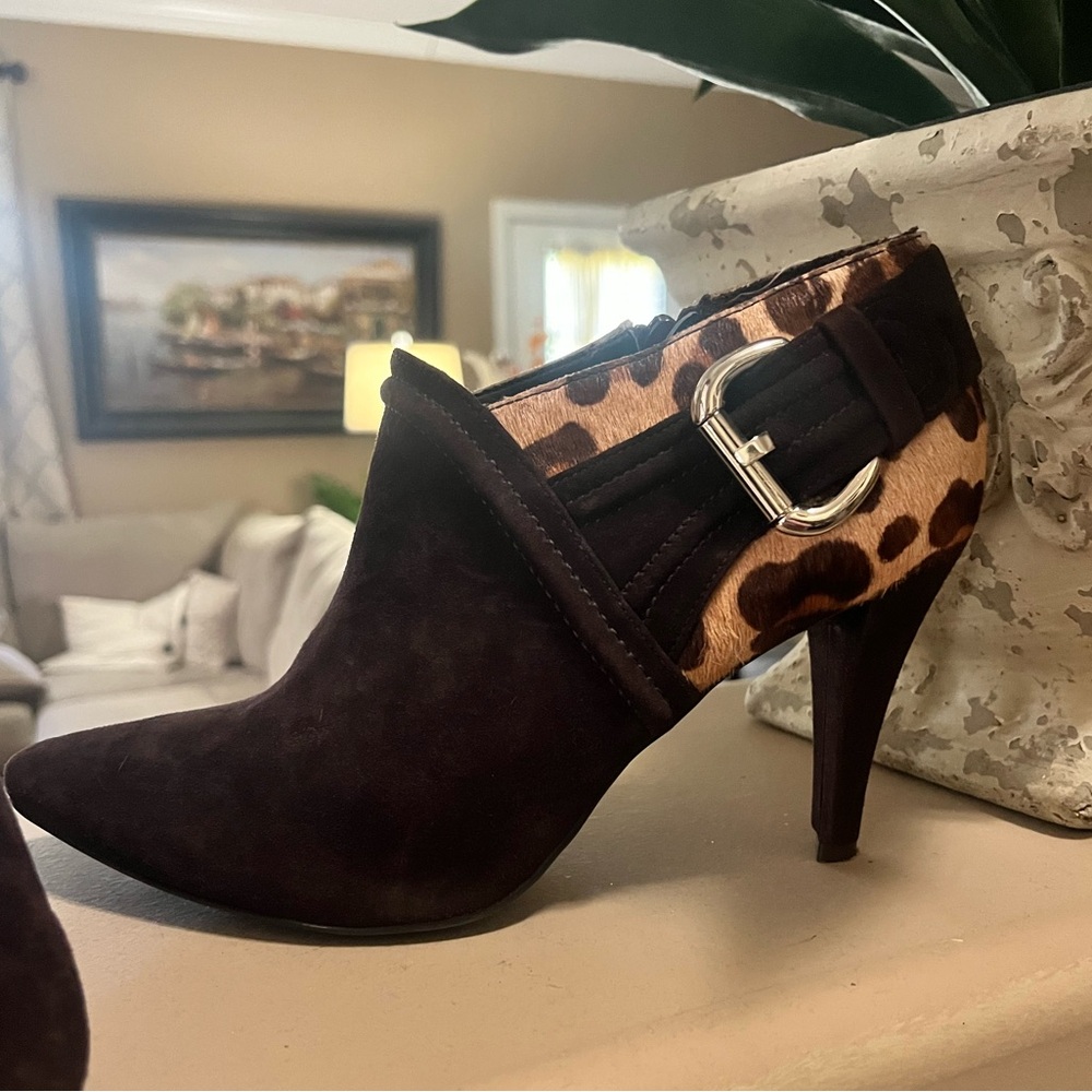 Antonio Melani brown leopard print bootie. - Picture 8 of 14